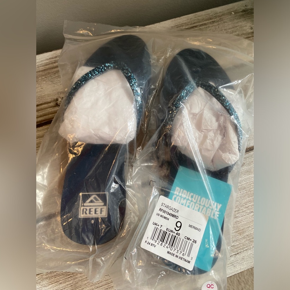Reef Stargazer Flip-Flops ✨ Mermaid Size 9 | dark navy blue + sparkles - Picture 10 of 11